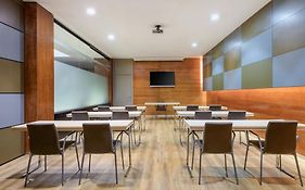 AC Hotel León San Antonio by Marriott